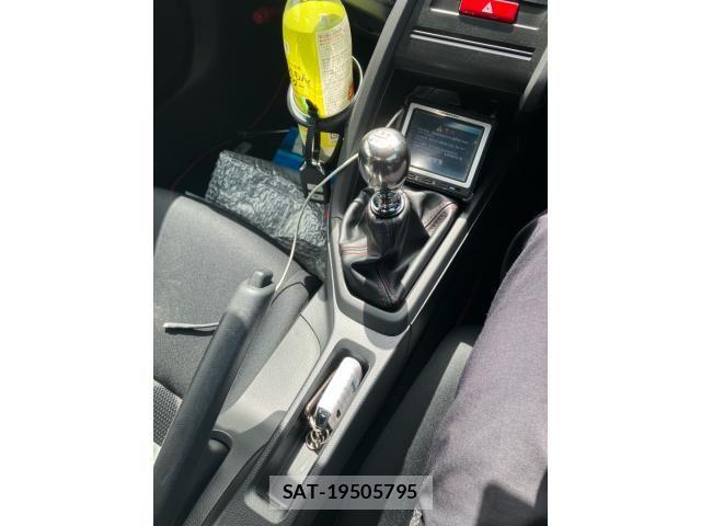 Honda S660 2016-04 8486053-17