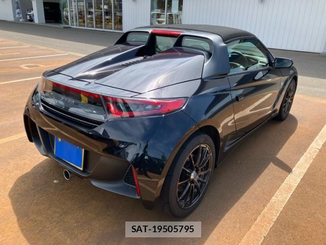 Honda S660 2016-04 8486053-5