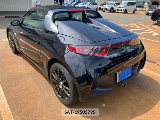 Honda S660 2016-04 8486053-6
