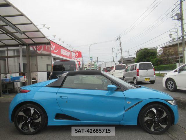 Honda S660 2015-10 8666870-4
