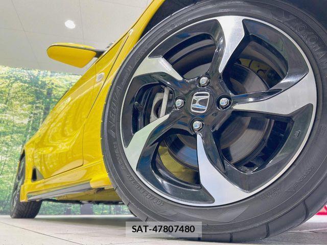 Honda S660 2015-11 8781922-10