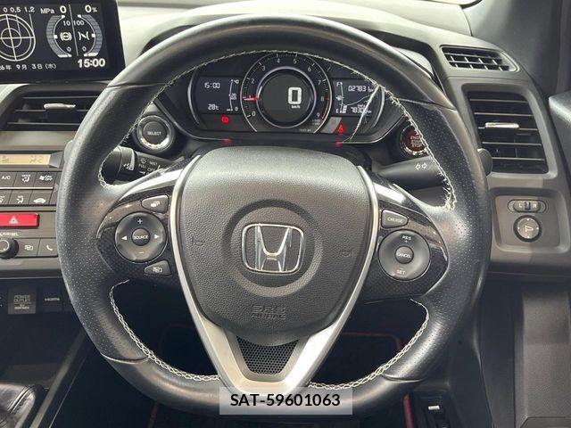 Honda S660 2018-02 8781914-11