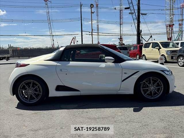 Honda S660 2020-06 8850568-11