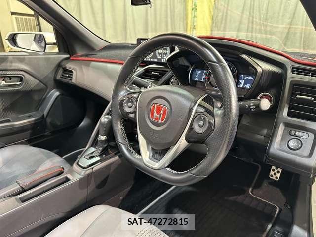 Honda S660 2015-05 8849972-11