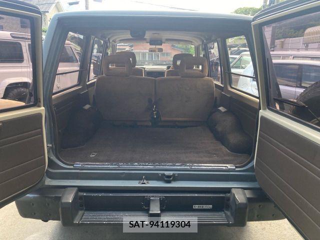 Nissan SAFARI 1989-09 8355537-18