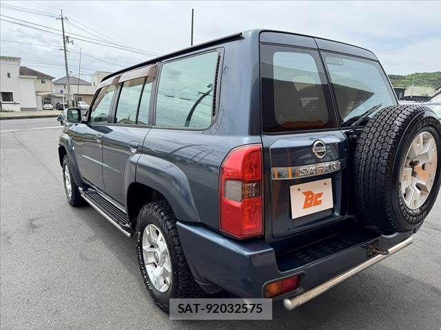 Nissan SAFARI 2006-03 6691234-12