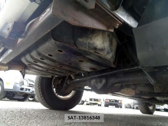 Nissan SAFARI 2000-10 7272886-19