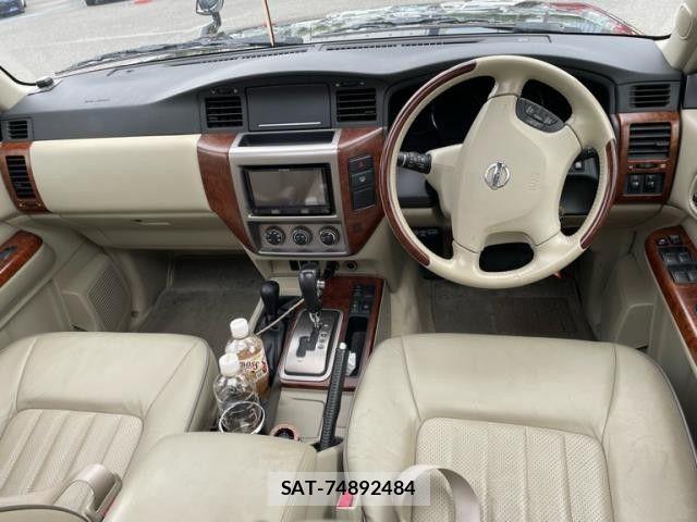 Nissan SAFARI 2006-12 8661395-1