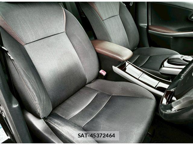 Toyota SAI 2015-02 1198614-8