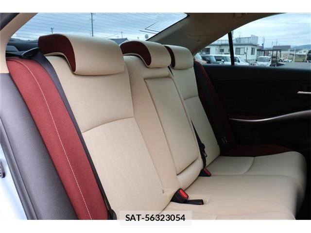 Toyota SAI 2014-03 1333054-9