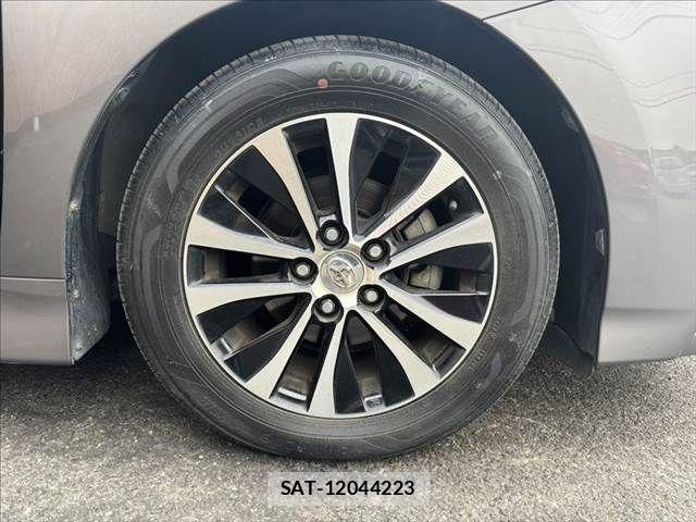 Toyota SAI 2013-09 5877844-11