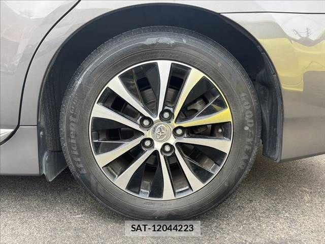 Toyota SAI 2013-09 5877844-28