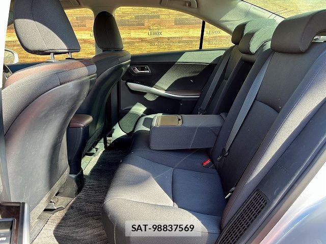 Toyota SAI 2015-10 6219200-12