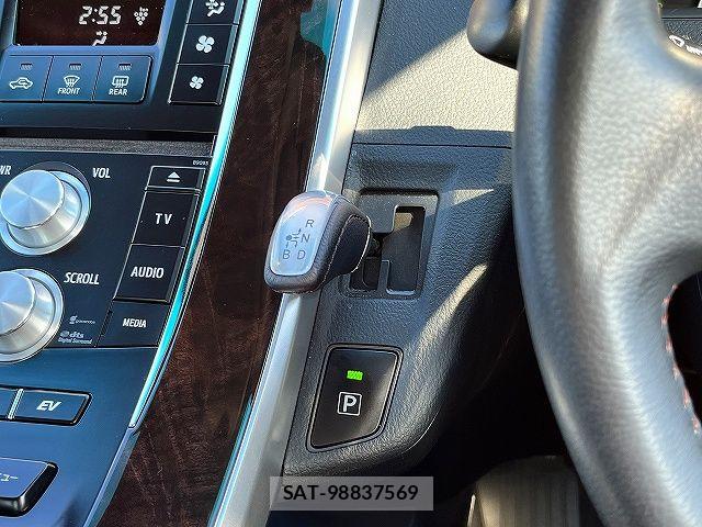 Toyota SAI 2015-10 6219200-19
