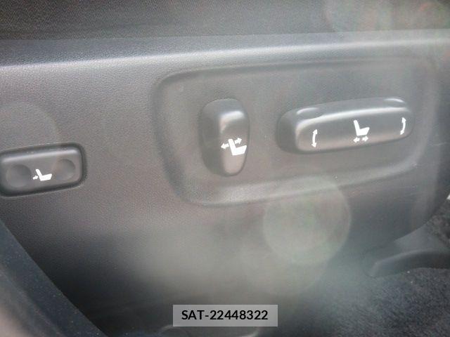 Toyota SAI 2015-09 6717217-19