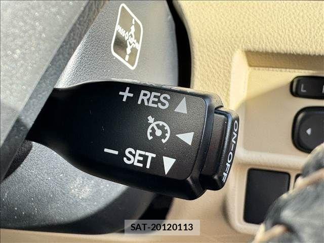 Toyota SAI 2014-02 6817073-14