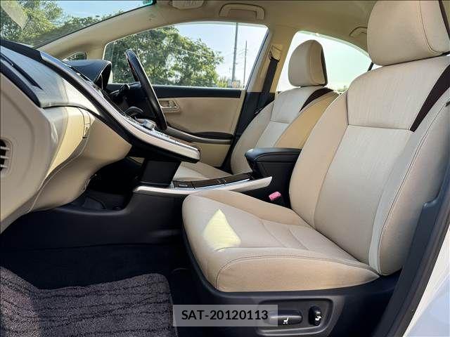 Toyota SAI 2014-02 6817073-24