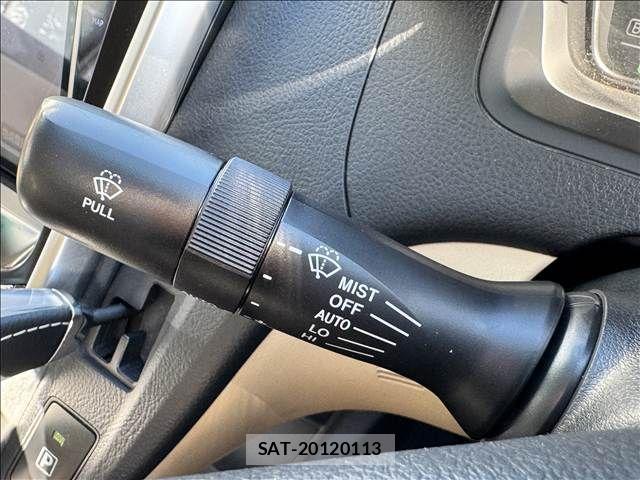 Toyota SAI 2014-02 6817073-27