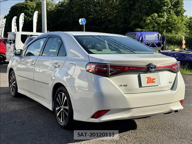 Toyota SAI 2014-02 6817073-7