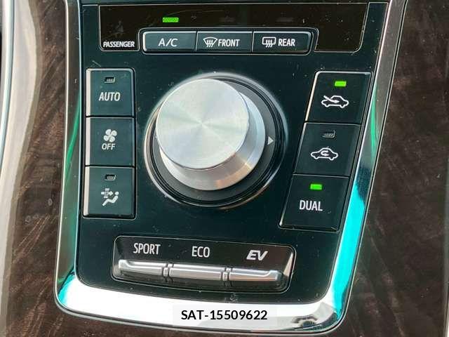 Toyota SAI 2014-04 6817072-3