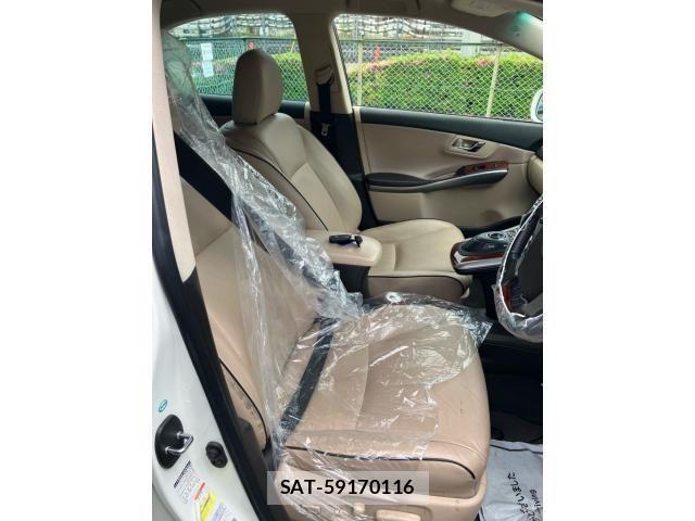Toyota SAI 2013-05 6912332-11