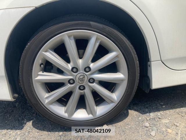Toyota SAI 2010-03 6912335-5