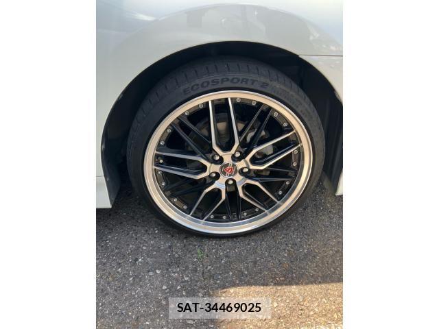 Toyota SAI 2010-01 7021483-7