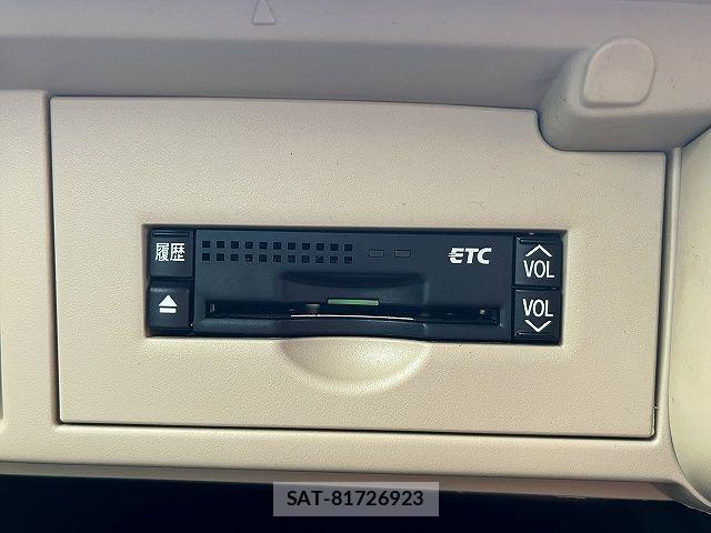Toyota SAI 2012-05 7224591-15