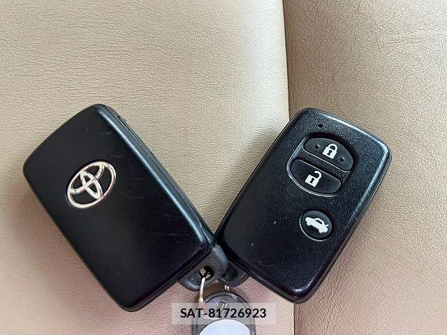 Toyota SAI 2012-05 7224591-25
