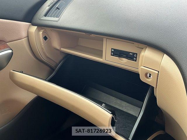 Toyota SAI 2012-05 7224591-5