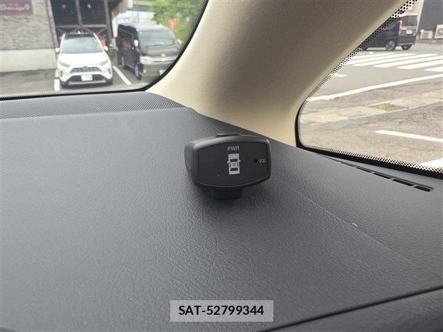 Toyota SAI 2014-08 7252195-12