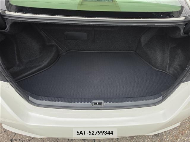 Toyota SAI 2014-08 7252195-13