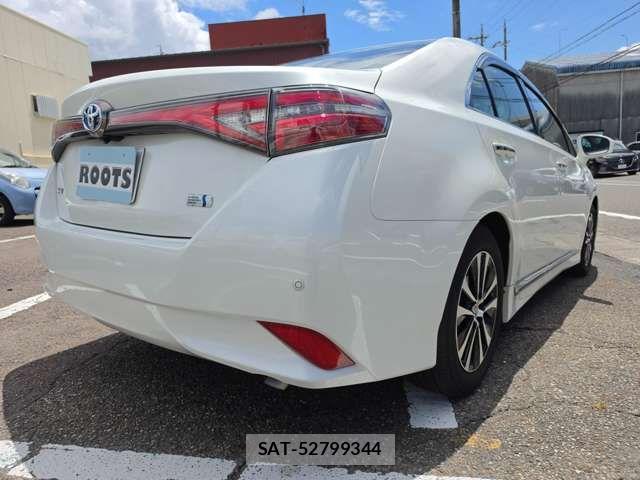 Toyota SAI 2014-08 7252195-1