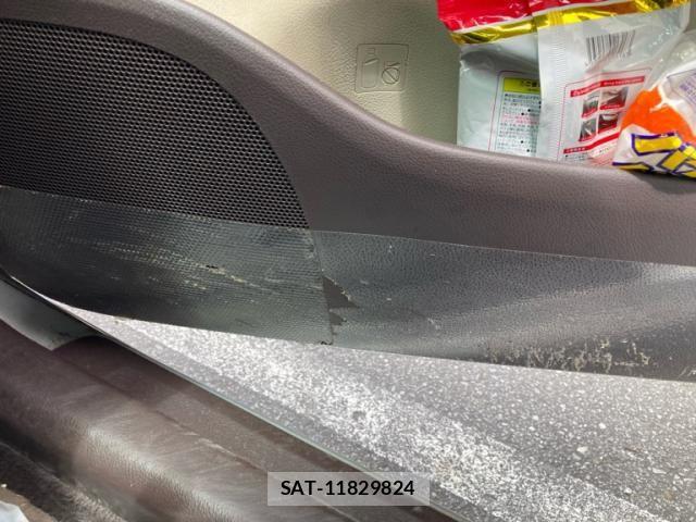 Toyota SAI 2011-08 7252196-21