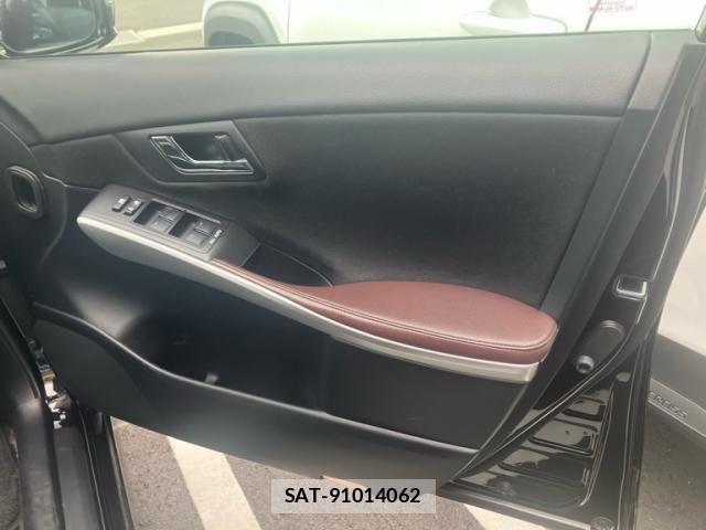 Toyota SAI 2015-12 7329917-16