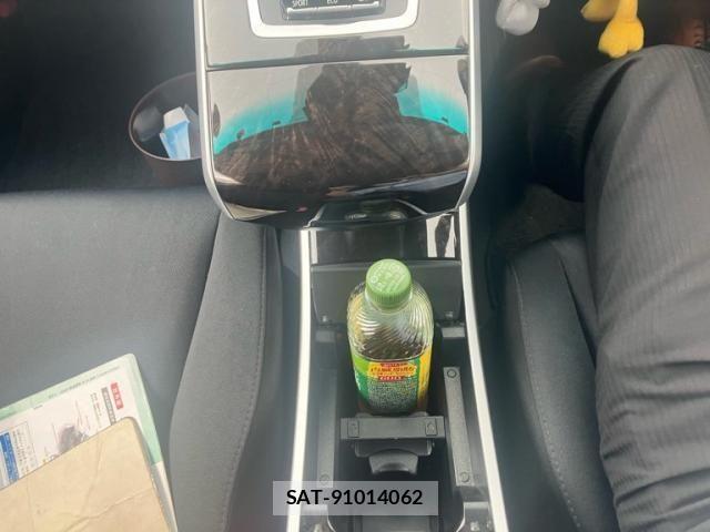 Toyota SAI 2015-12 7329917-20