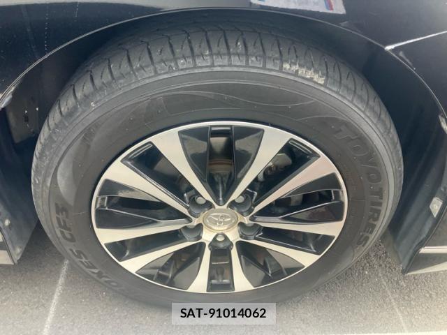 Toyota SAI 2015-12 7329917-4