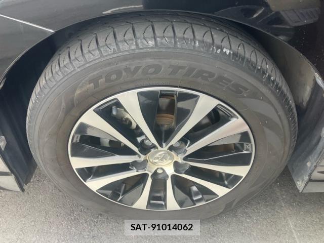 Toyota SAI 2015-12 7329917-7