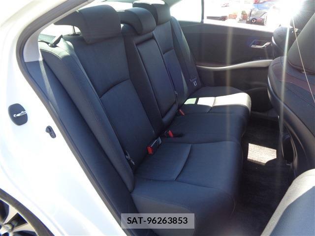 Toyota SAI 2015-07 7393950-14
