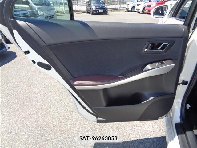 Toyota SAI 2015-07 7393950-18