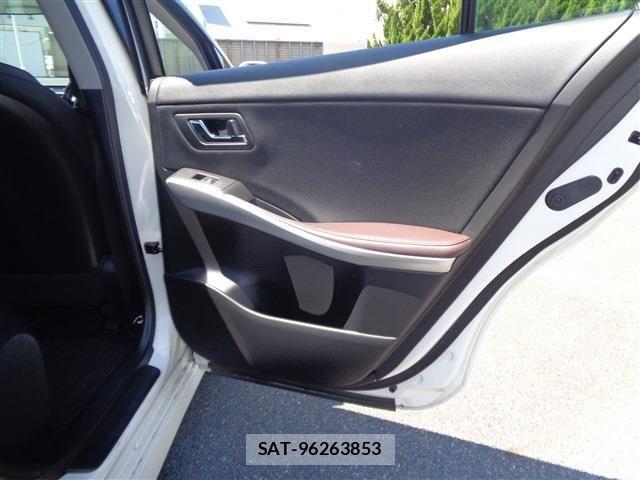 Toyota SAI 2015-07 7393950-19