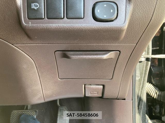 Toyota SAI 2011-09 7457522-22