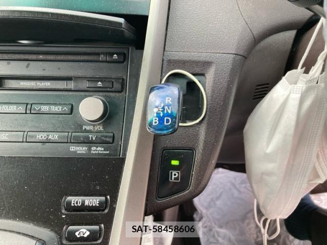 Toyota SAI 2011-09 7457522-27