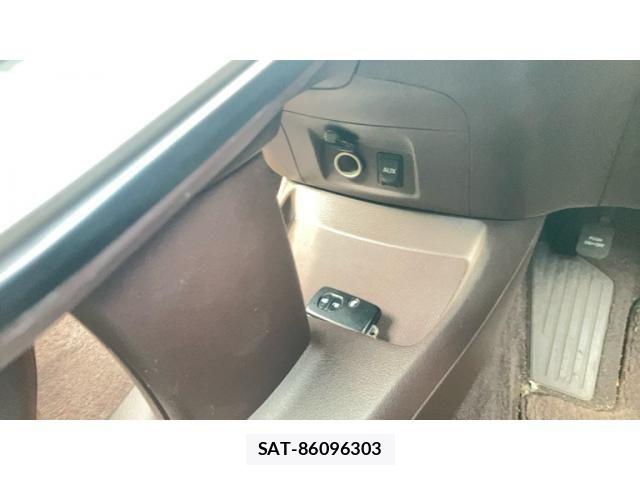 Toyota SAI 2011-04 7457518-21