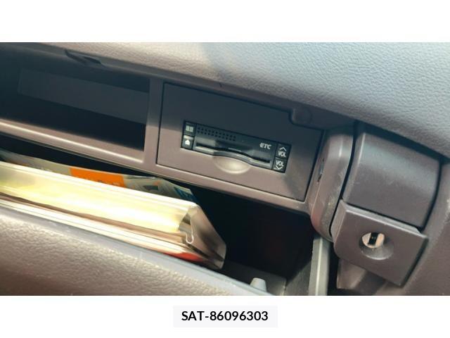 Toyota SAI 2011-04 7457518-23