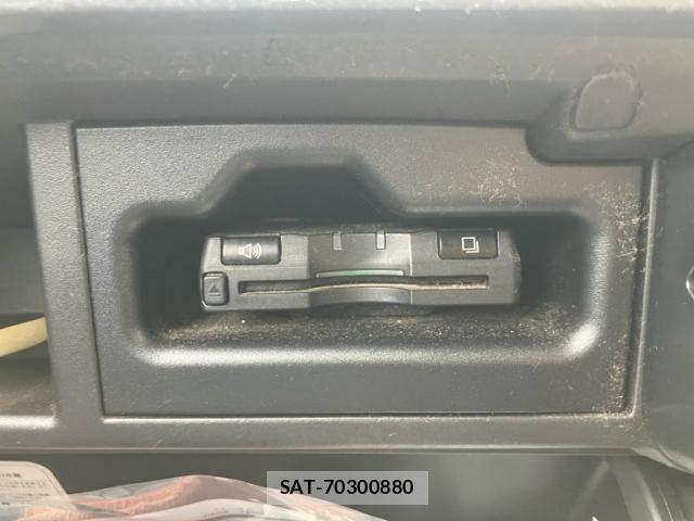 Toyota SAI 2012-07 7457532-22
