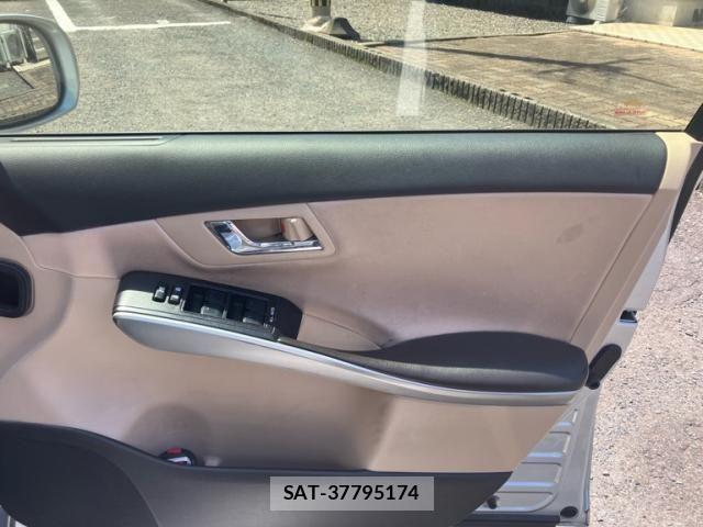 Toyota SAI 2012-07 7457519-13