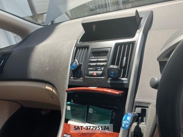 Toyota SAI 2012-07 7457519-18