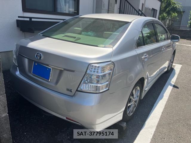 Toyota SAI 2012-07 7457519-2