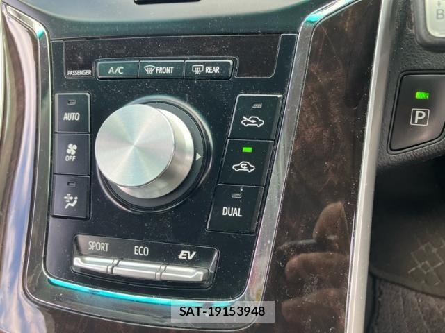 Toyota SAI 2013-10 7562777-14
